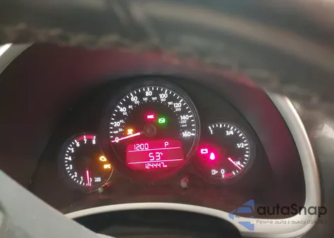 2012 Volkswagen Beetle 2.5L из США, поврежденный, VIN 3VWJP7AT8CM610728